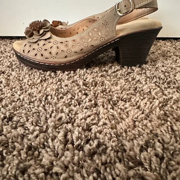 Like New! Patrizia Doriday - Picture 4 of 9